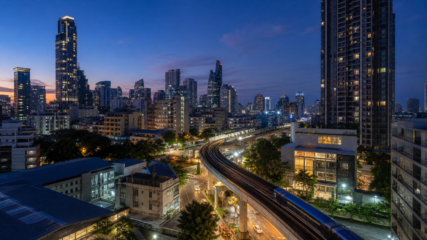 8 Best Hotels in Sukhumvit for First-Time Bangkok Visitors